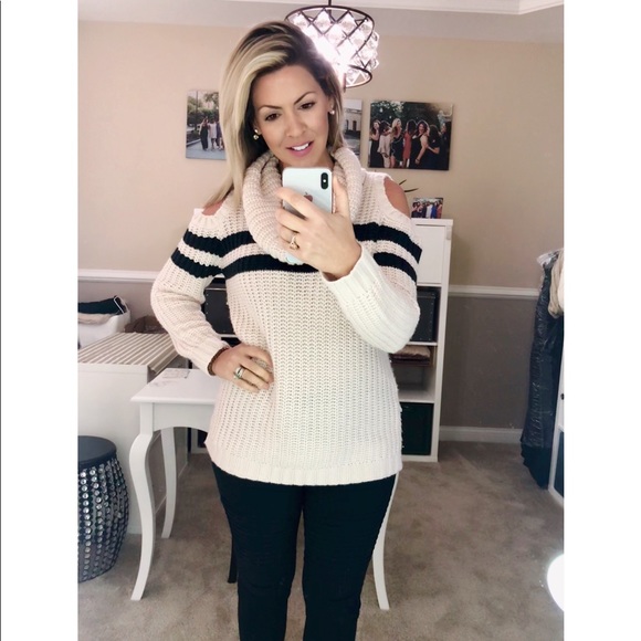 Last☝️Cowl Neck Cold Shoulder Sweater Tunic - Picture 6 of 8